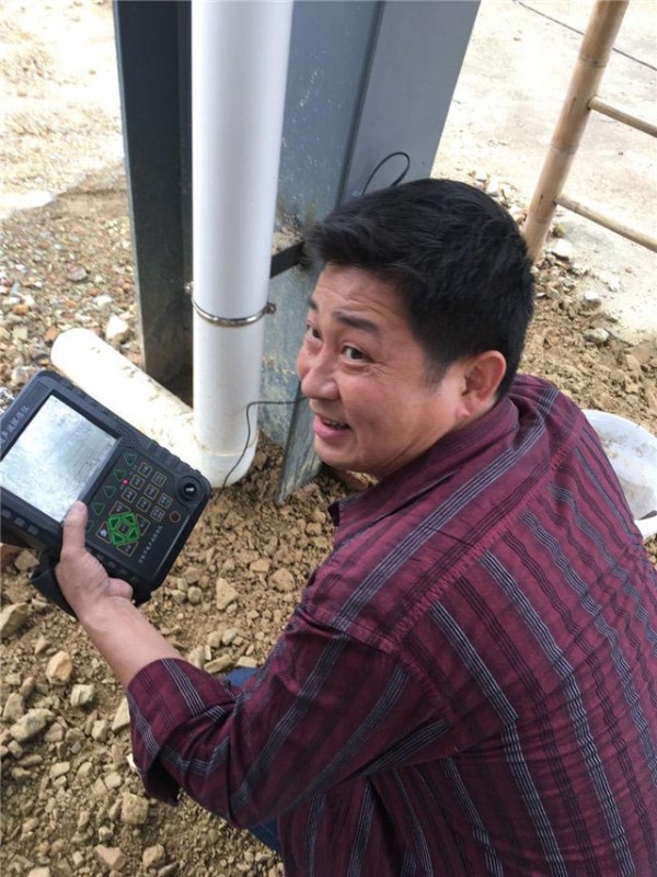 鋼結(jié)構(gòu)